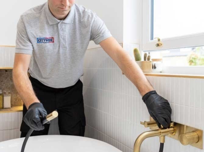 WATER PRESSURE SERVICES IN PUTNEY